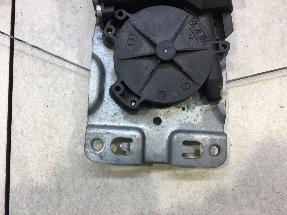 window regulator right rear part 307 SW 2.0 16V