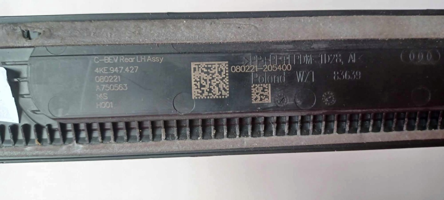 cap threshold left rear part AUDI E-TRON F8 GE Q4 E-TRON F4 4KE947427