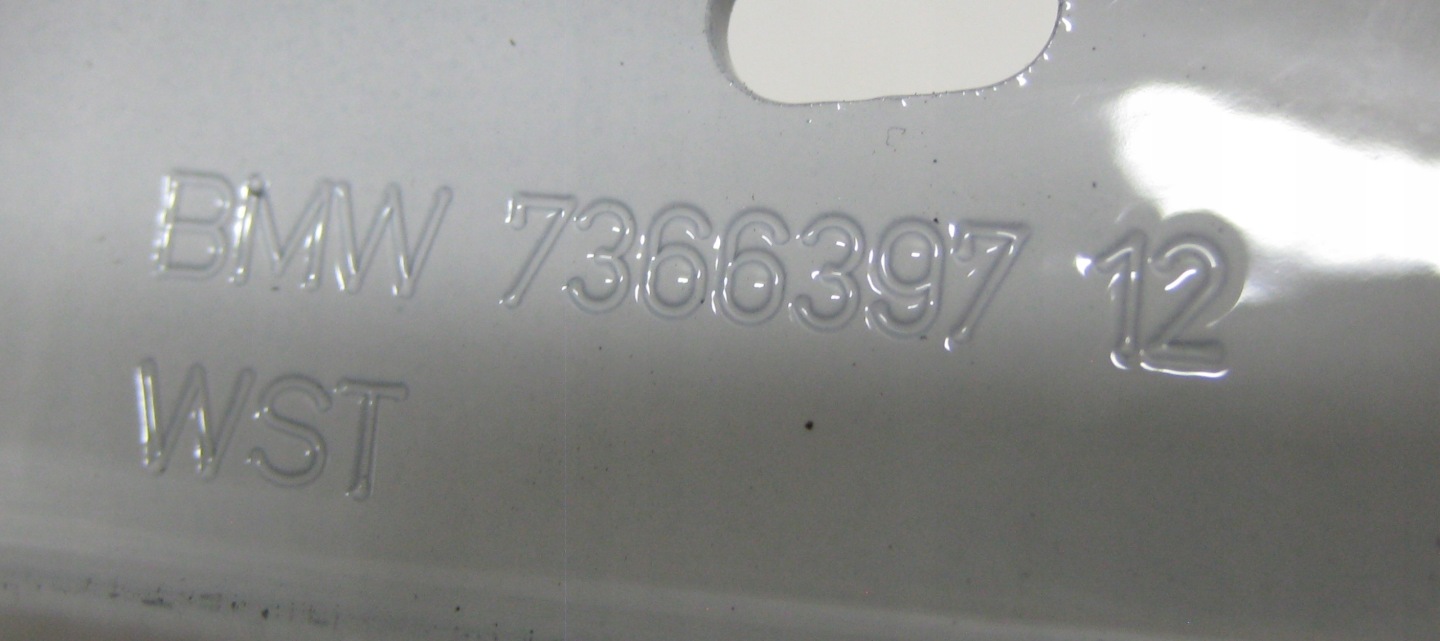 BMW 5 G30 3.0D 19R hinge bonnet POKRYWY boot left 7366397
