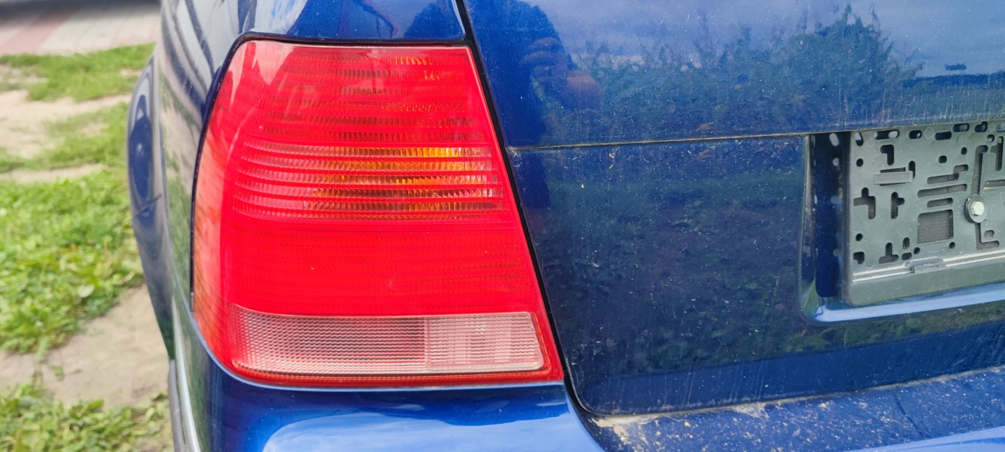 VW BORA light rear part rear left + WKLAD sedan