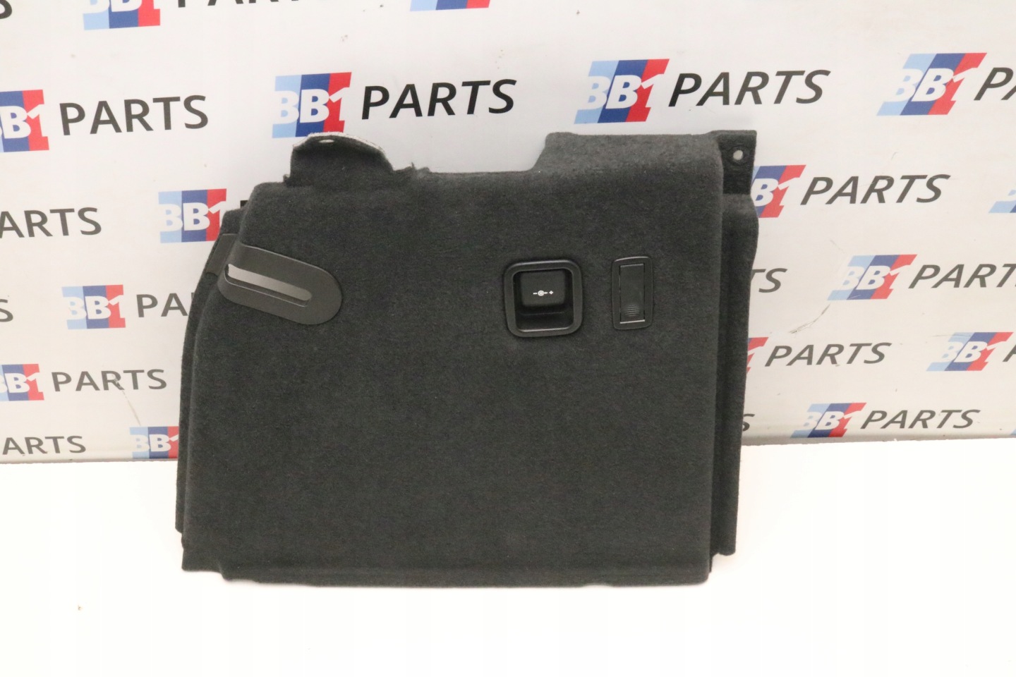 BMW G01 X3 F97 passenger compartment boot right rear part 7452460