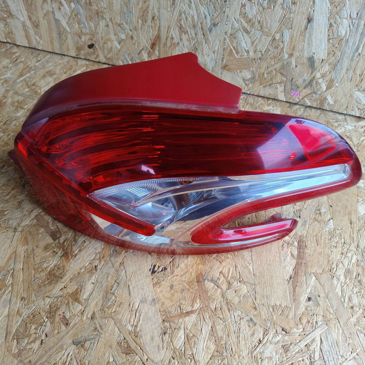 light rear rear part side right Peugeot 208