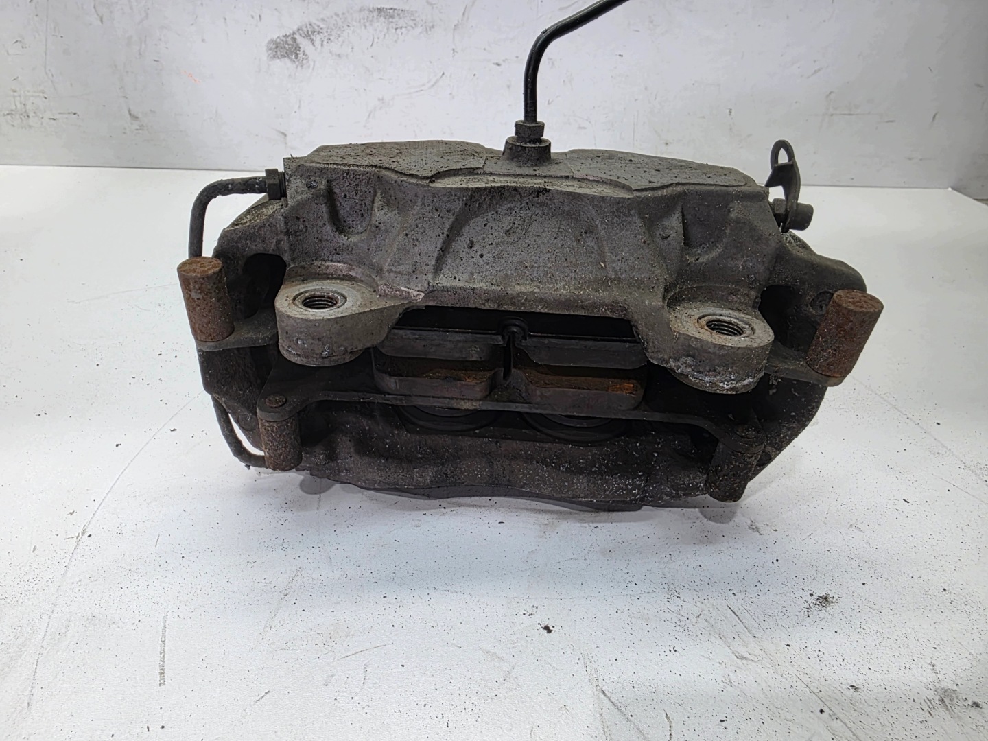 caliper brake left front AUDI A4 B9 A5 8W 8W05DD 973