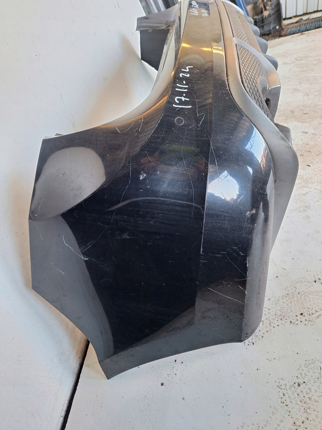 VOLVO V60 II 10-13 bumper R-design + PDC