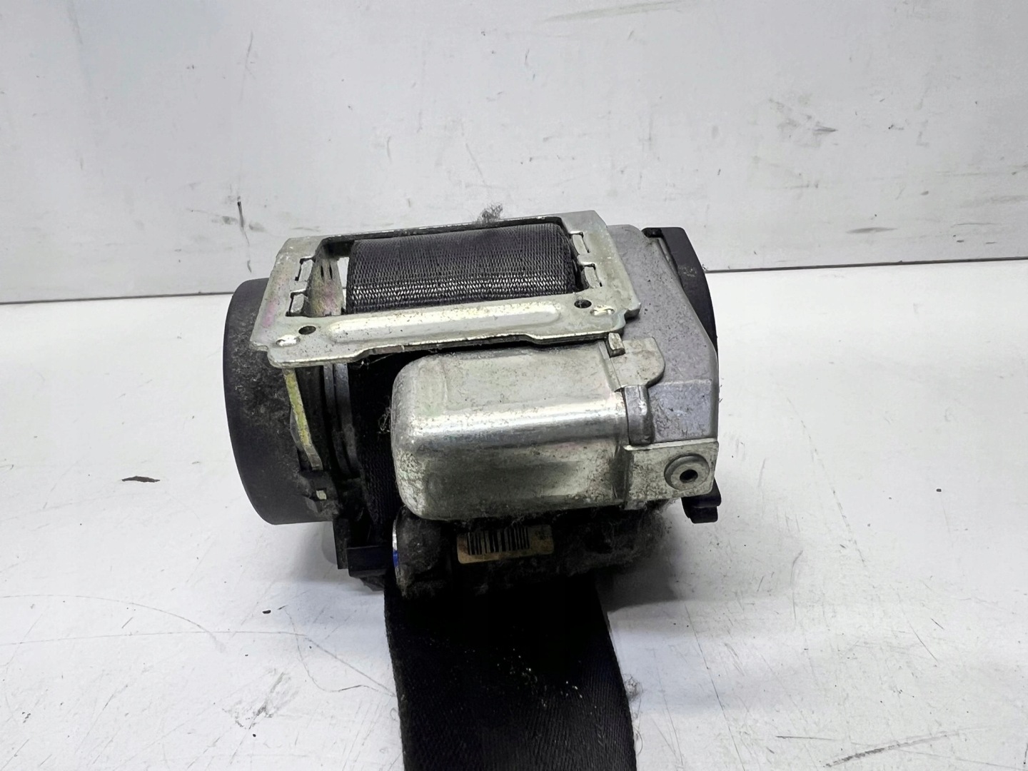 Gurten Sicherheits links vorne AUDI A6 C6 4F0857705 schwarzer
