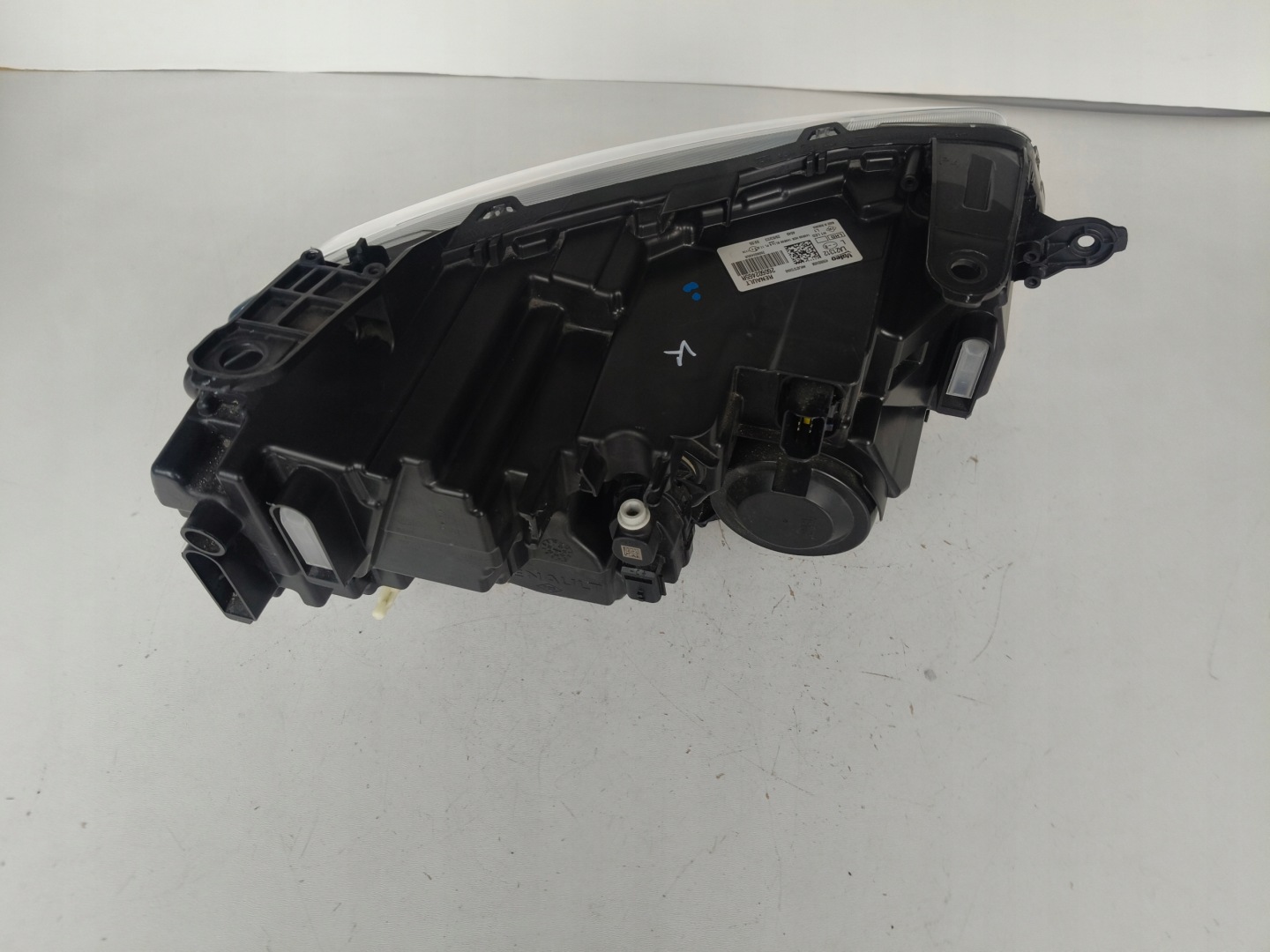 light left REFLEKTOR DACIA DUSTER II 21- LIFT FULL LED