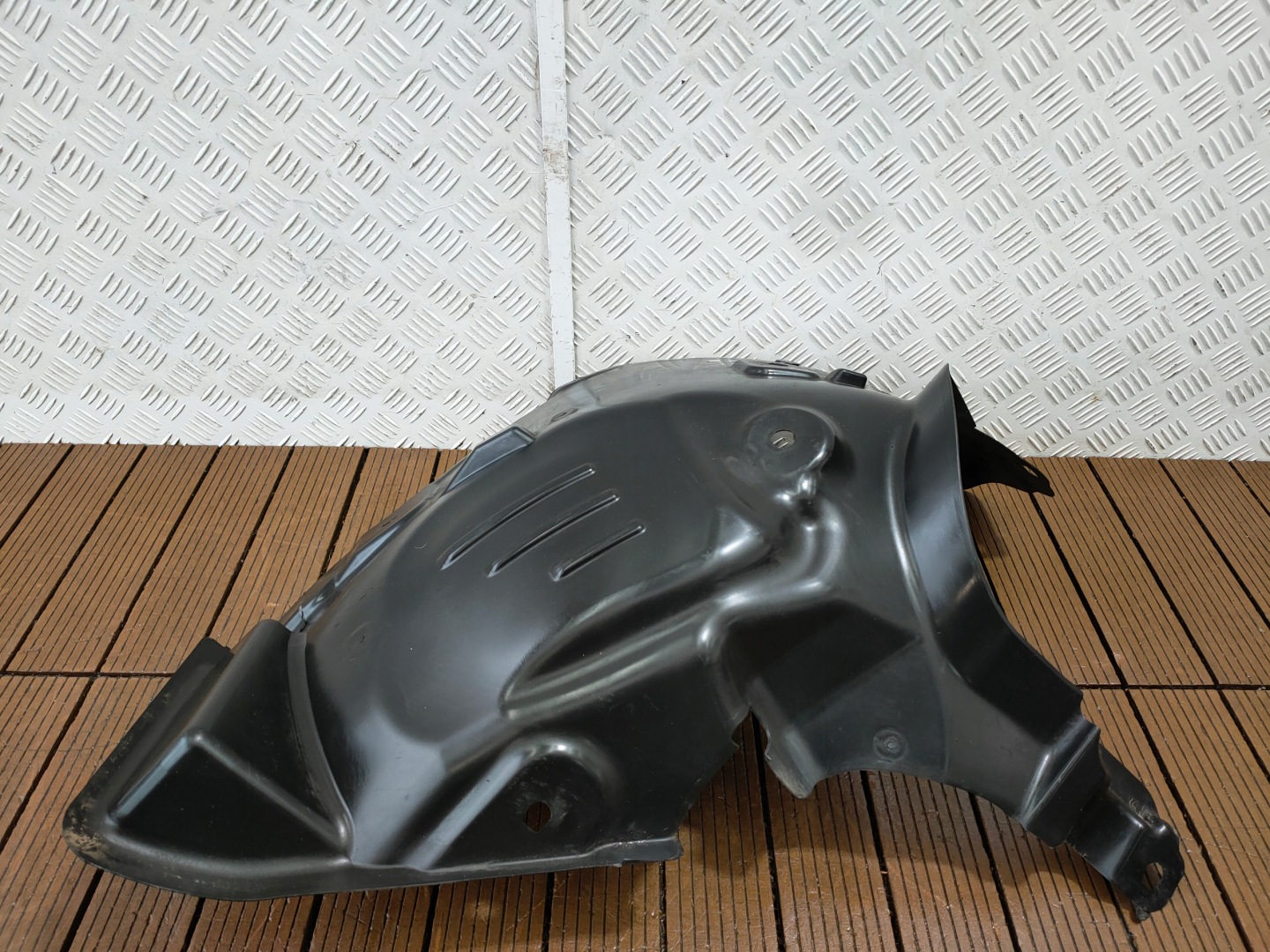 RENAULT ZOE Z.E. and 2013-2018 mudguard front left - rear part 638434620R