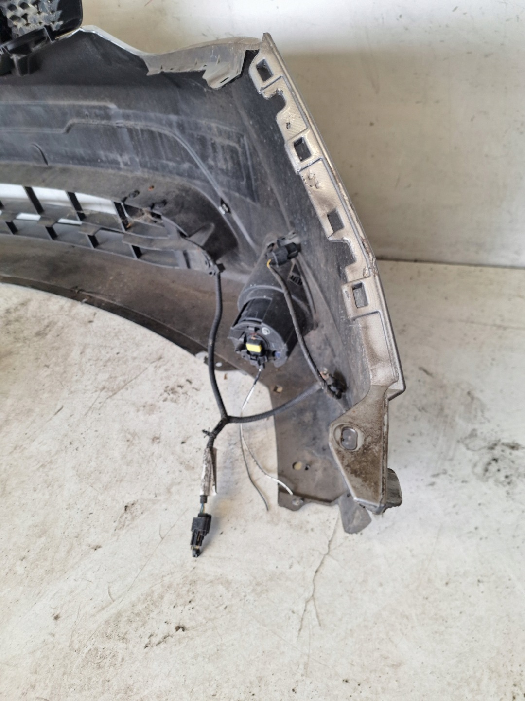 NISSAN QASHQAI J11 13-17 bumper PDC + KAMERA