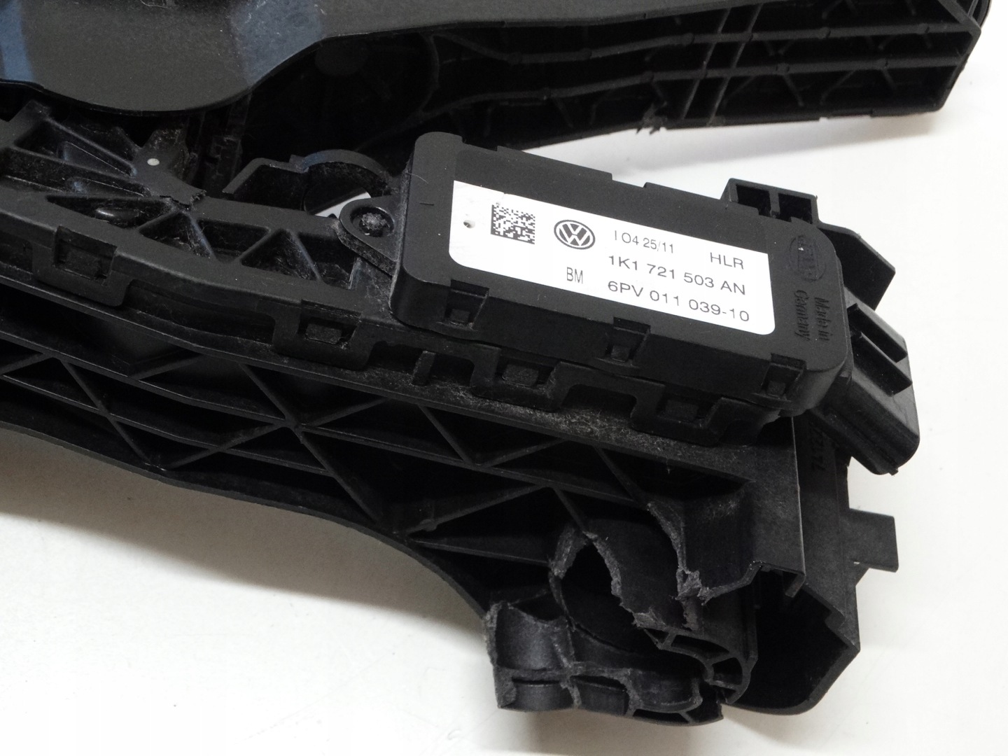 accelerator pedal VOLKSWAGEN GOLF VI 1K1721503AN