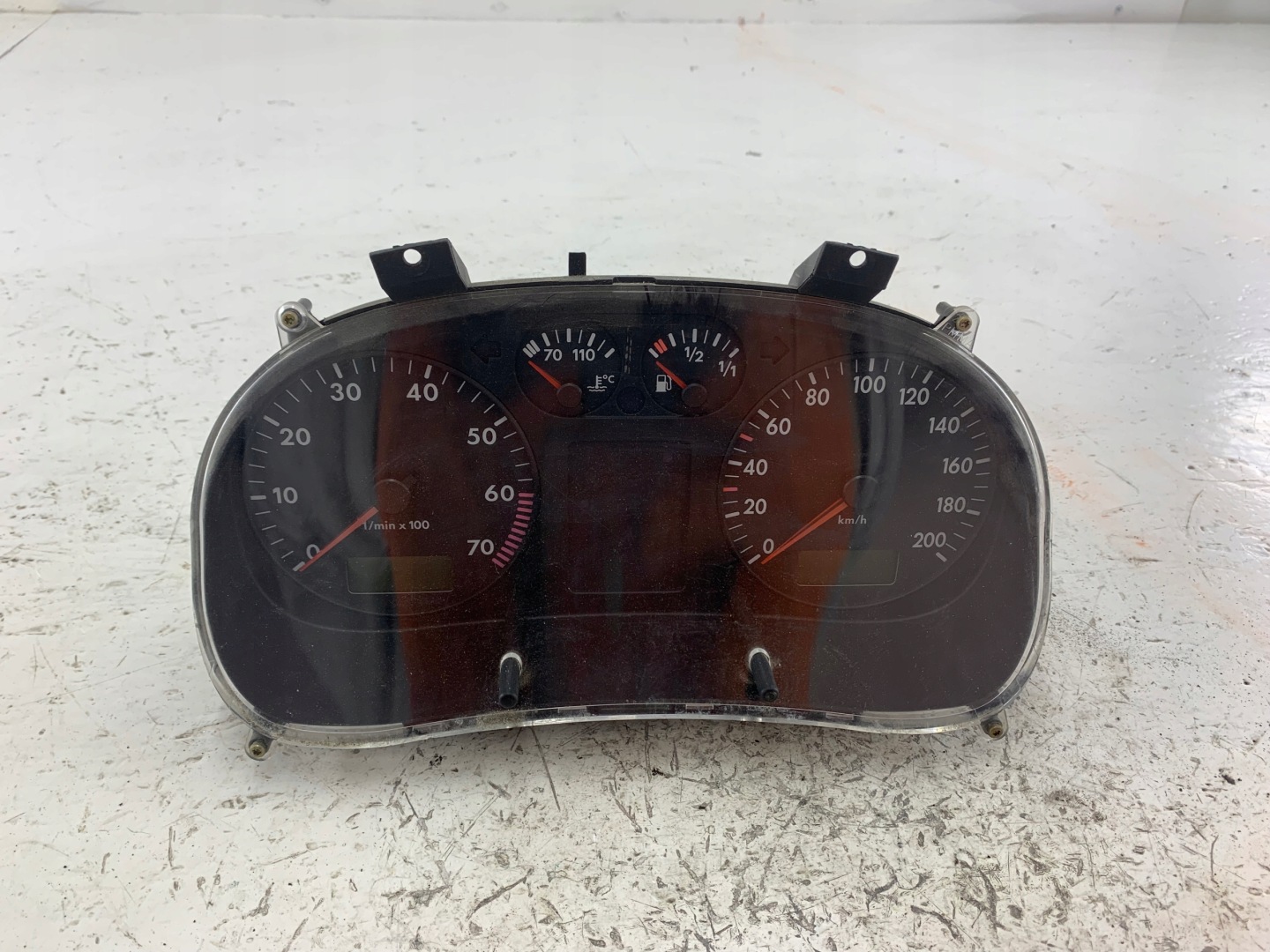 SEAT AROSA and 1.0 dials dials 6H0920860Q