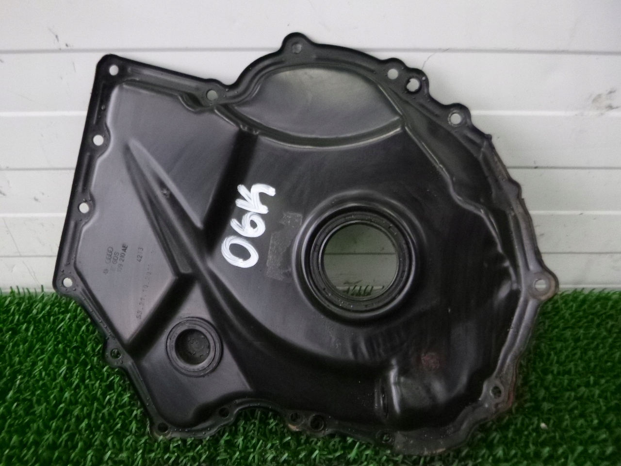 VW AUDI 2.0 TFSI Couvercle carter distribution 06K109210AE