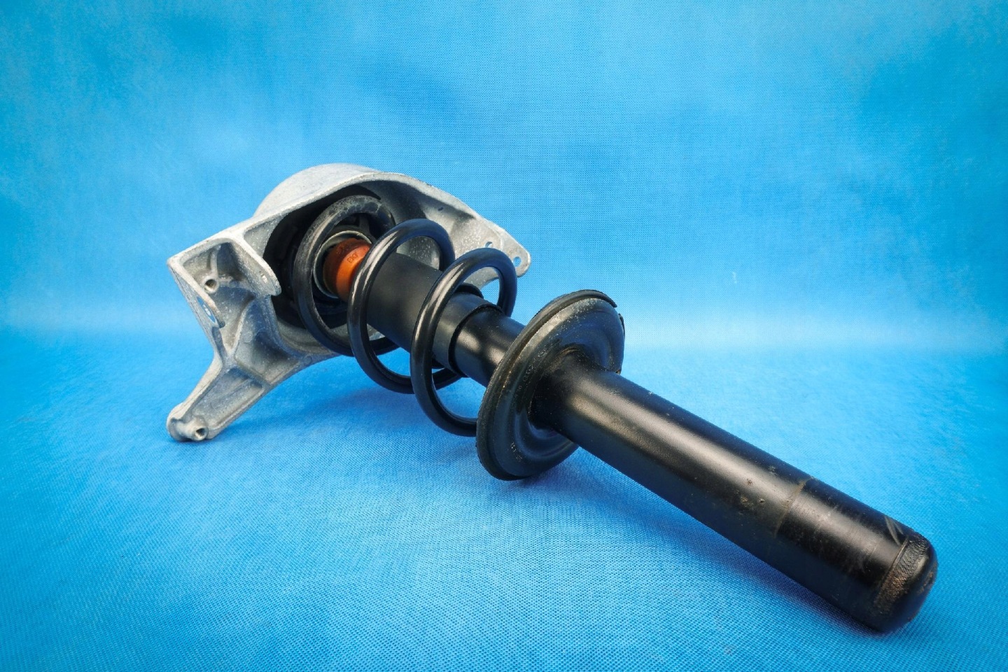 shock absorber front Audi A5 8T 8K0413031BE