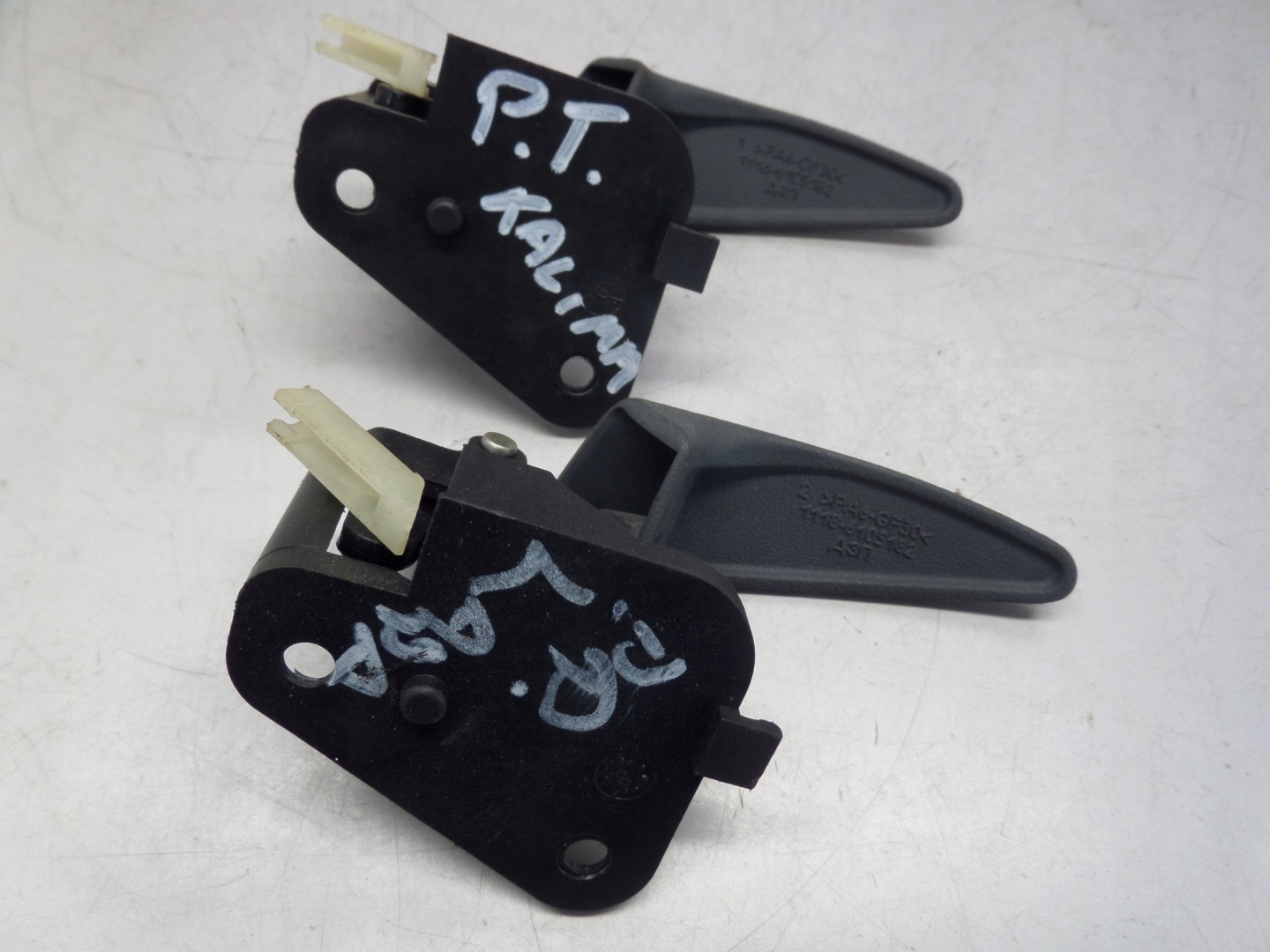 handle inner right LADA KALINA 1119 04-13
