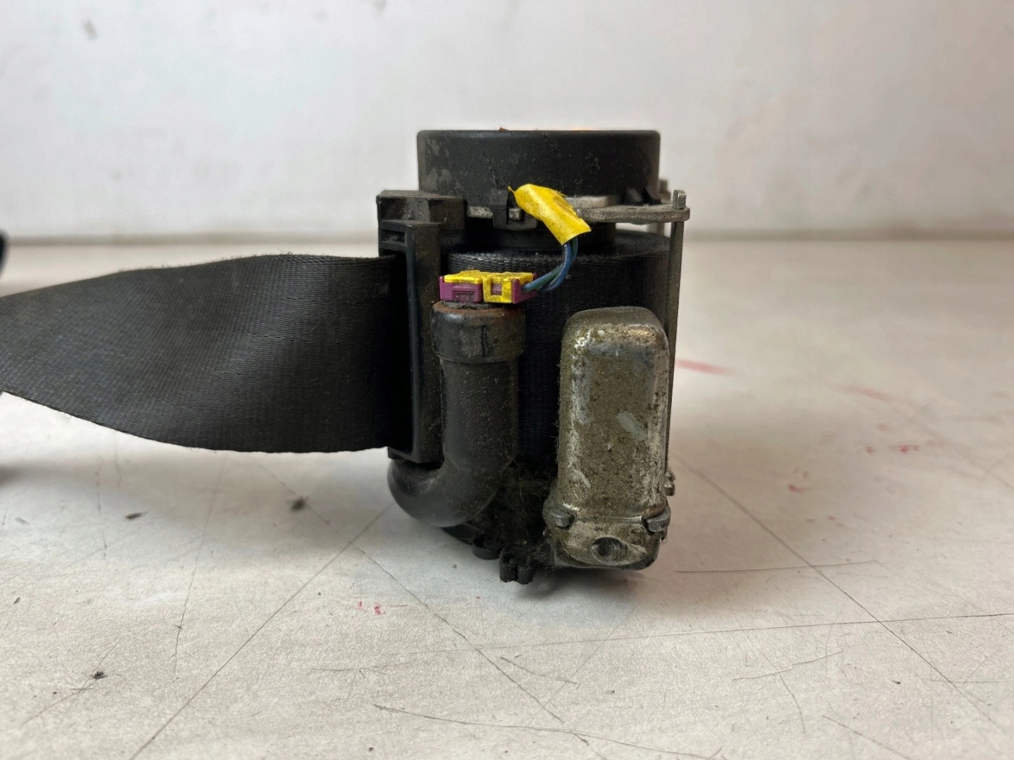 tension belt safety front front right Fiat Doblo II Opel Combo D