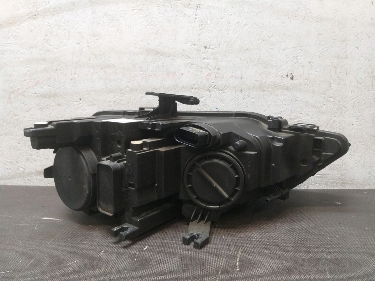 LIGHT FRONT LEFT AUDI A4 B8 LIFT 12- 8K0941003AB