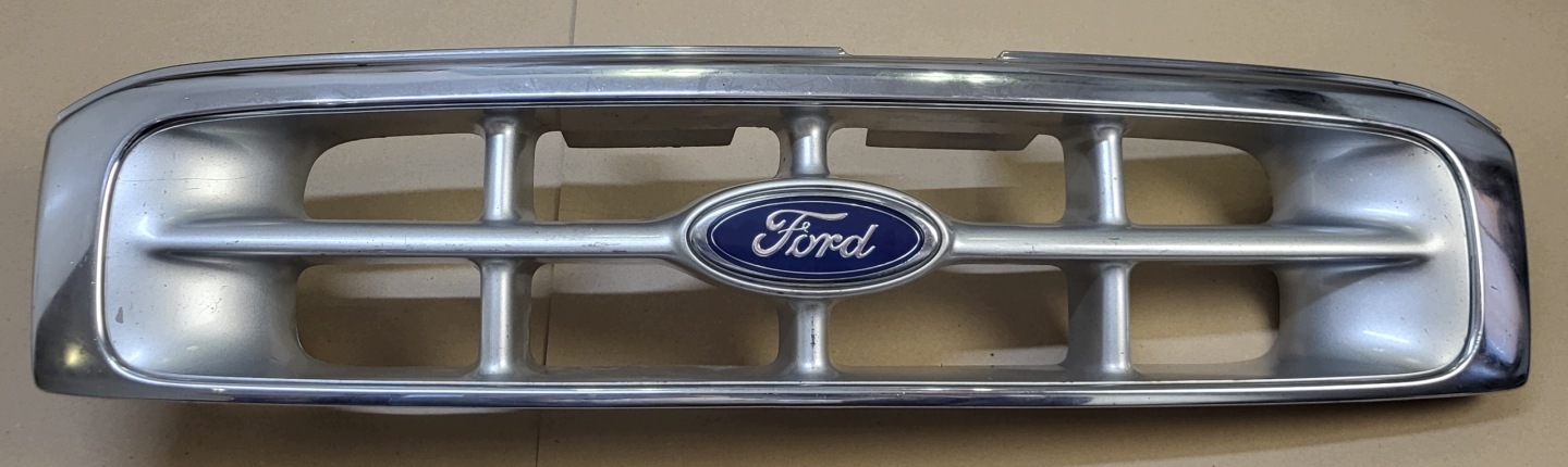 maska chladiče nárazníku předek LOGO EMBLEMAT FORD RANGER 98-- OE