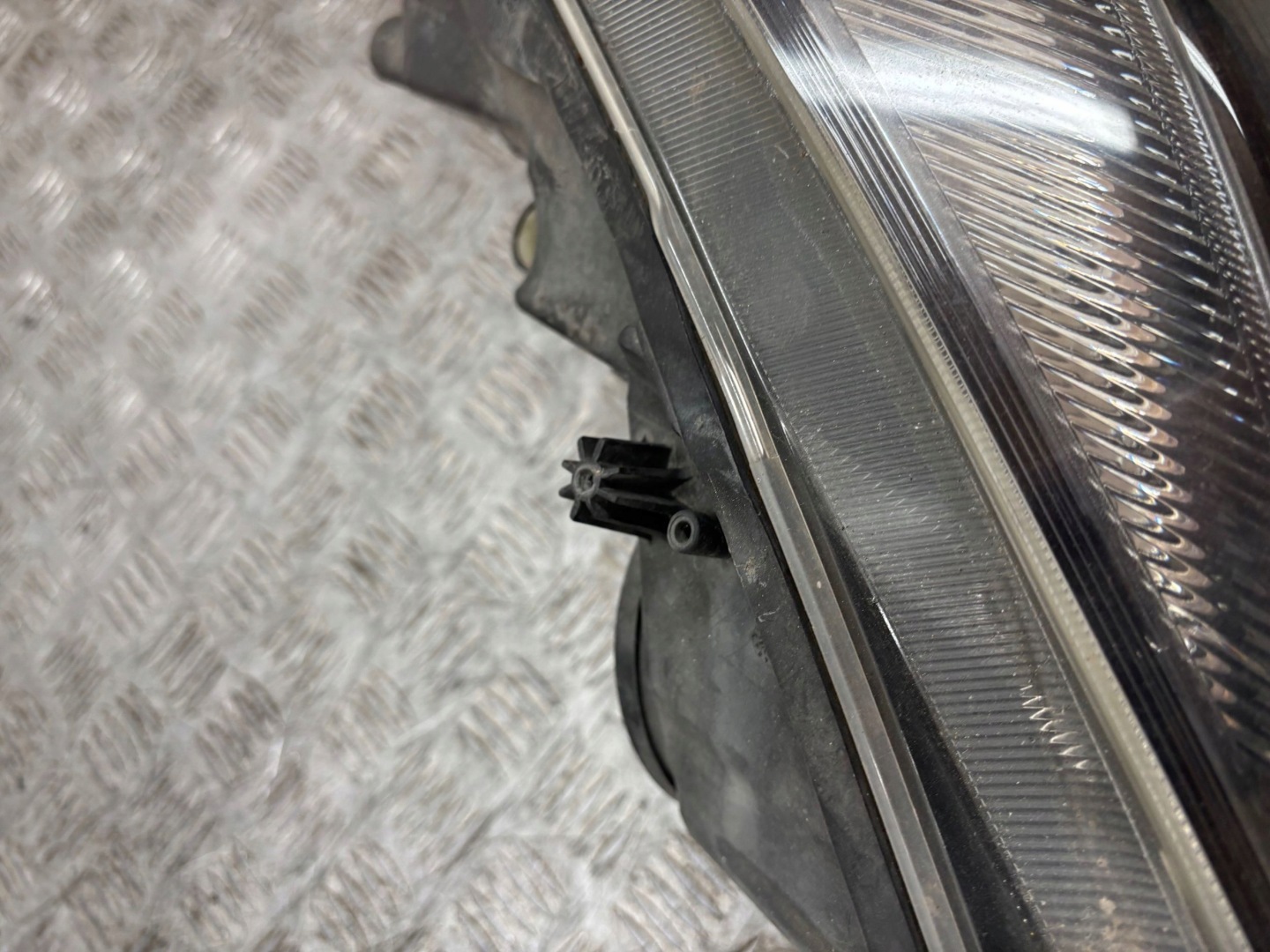 REFLEKTOR light left OPEL ASTRA J IV 09