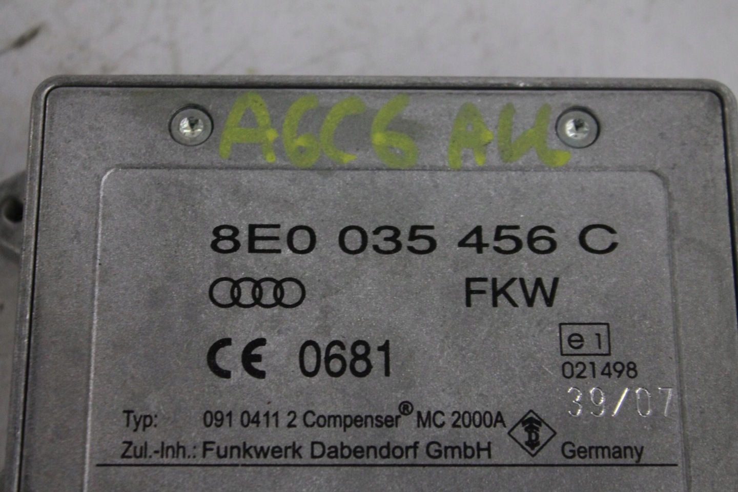 antenna amplifier 8E0035456C AUDI A6 C6