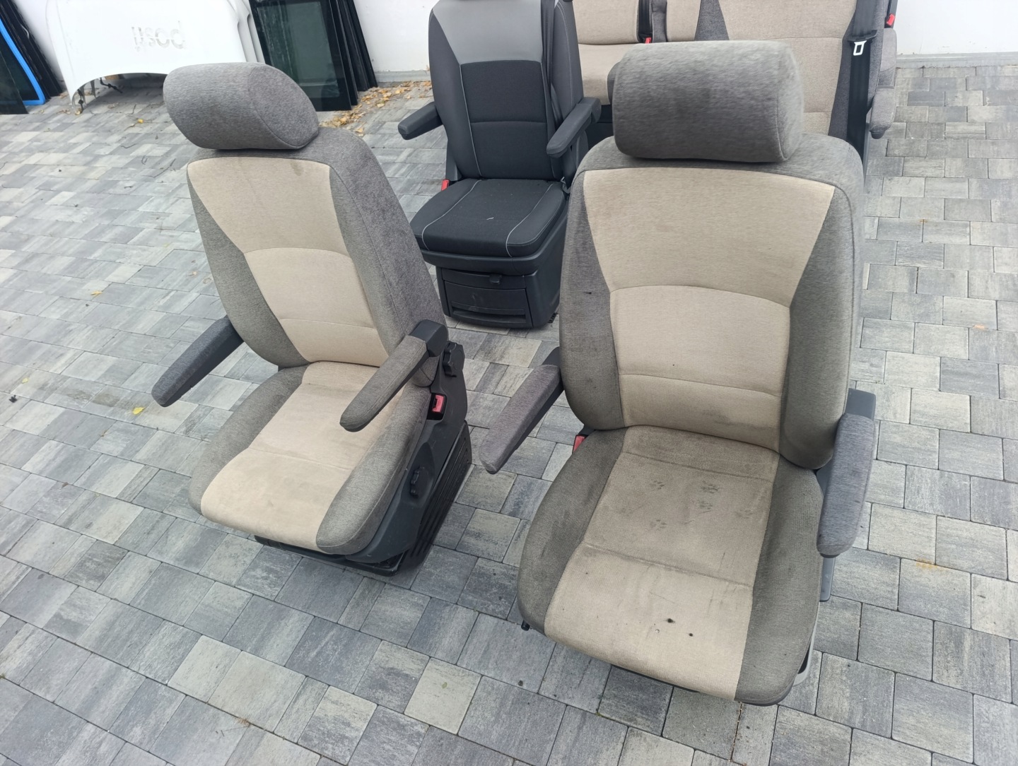 VW T5 T5 LIFT T6 Multivan Komplet seats front left/ right pasazer/kierowca