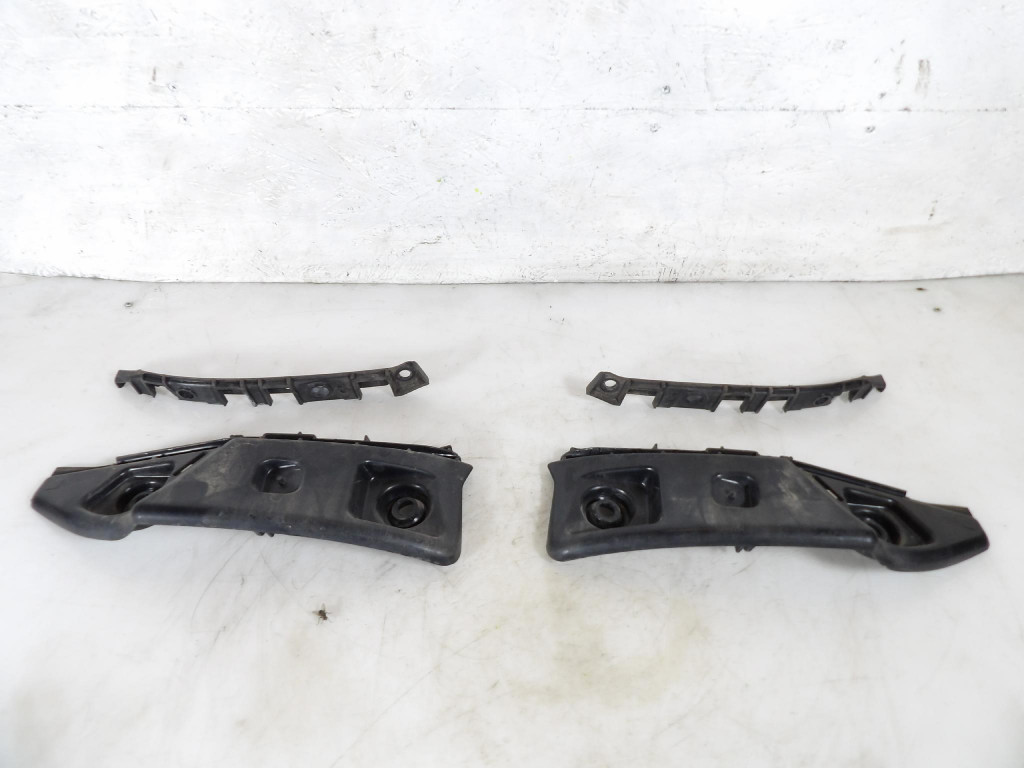 bumper bracket right rear part MERCEDES W176