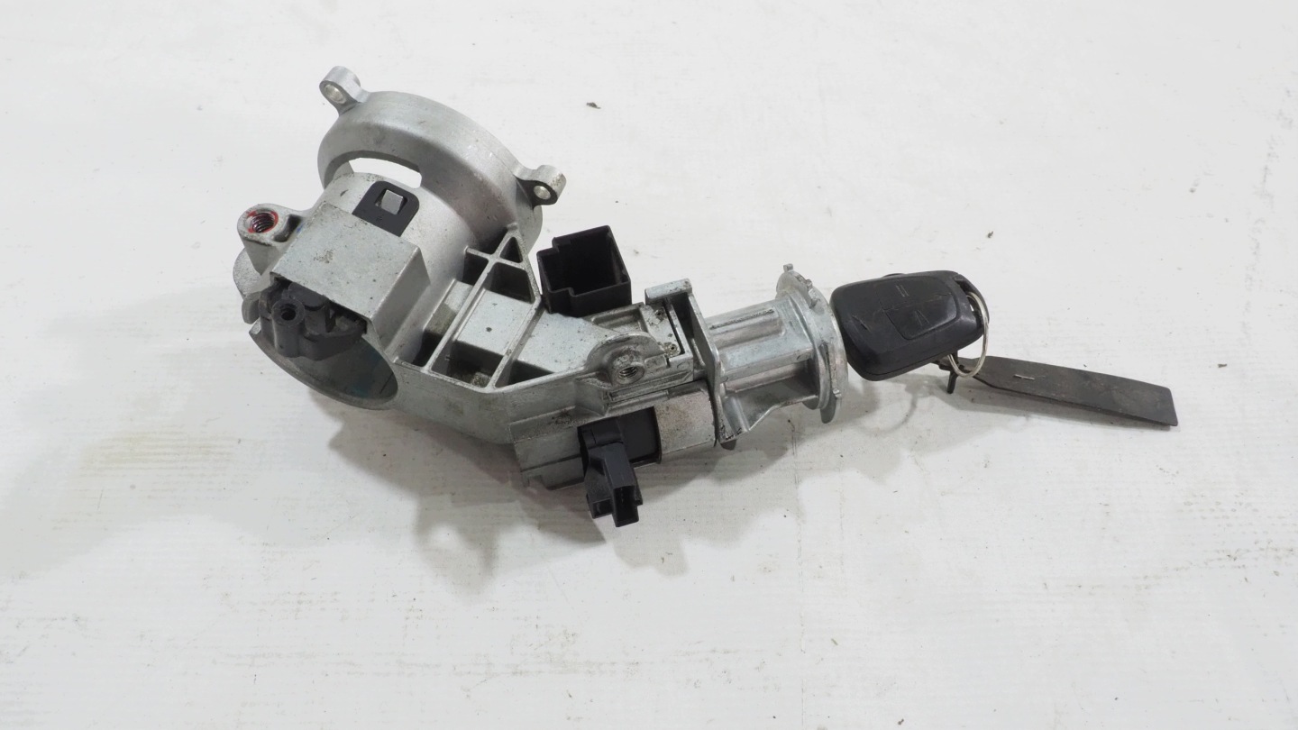 Opel Corsa D ignition key 56155D