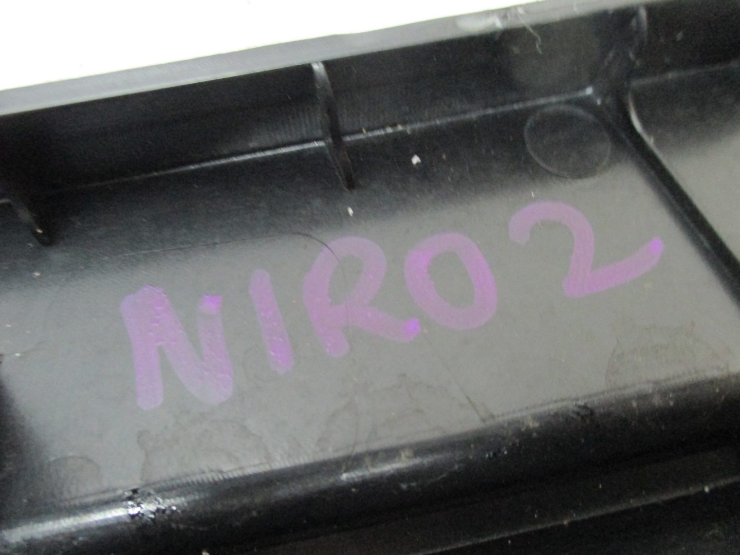 torpedo KIA NIRO 861D0-AT100