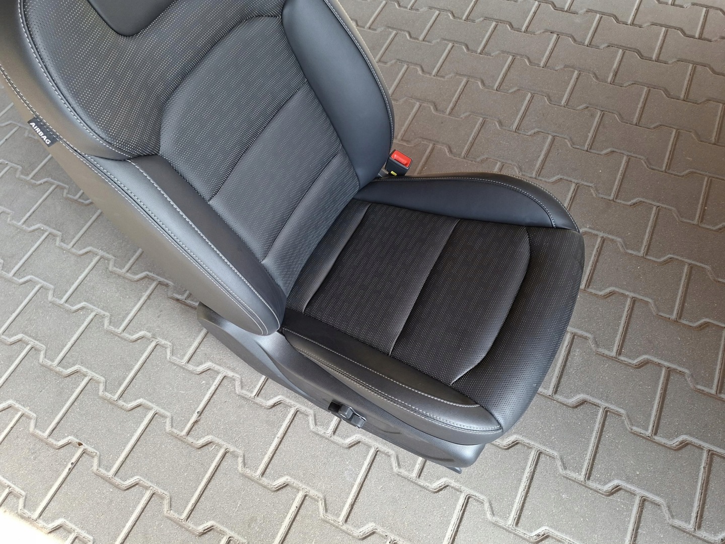 seat front front right complete electrical SSANGYONG KGM TORRES EVX