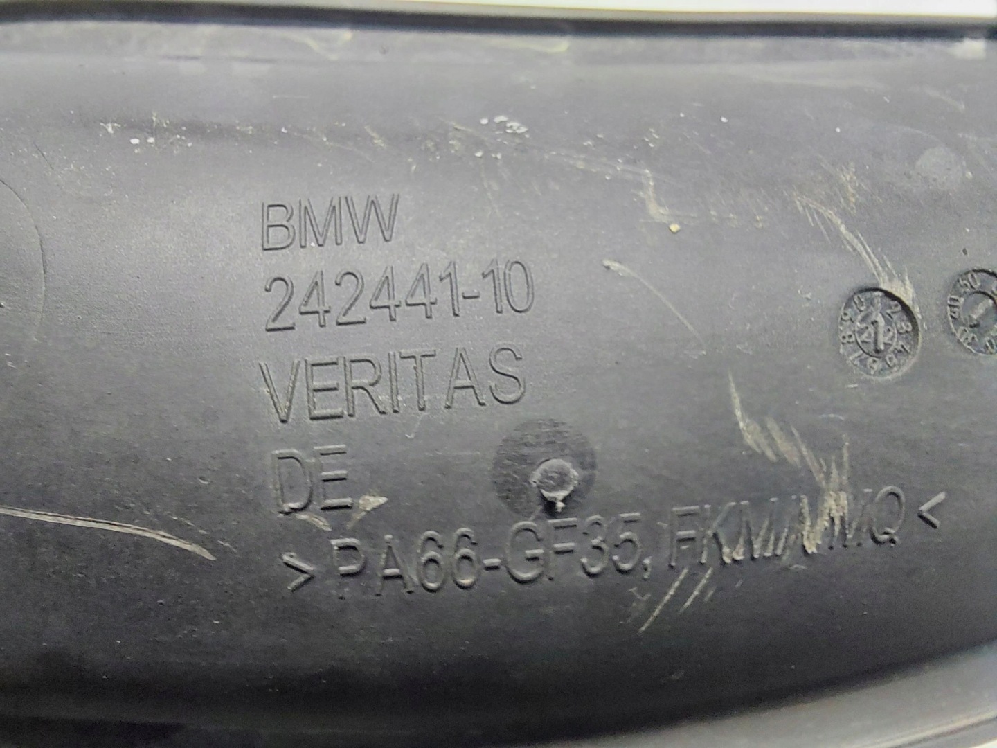 BMW U06 200i 1.5TB wiring pipe air 242441