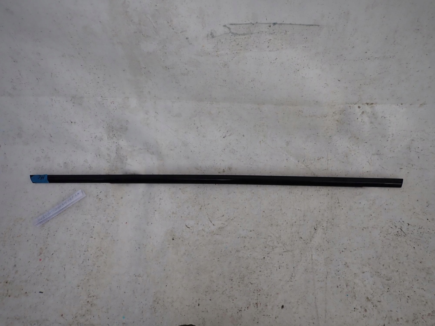 JAGUAR F-PACE 16- moulding dust door left