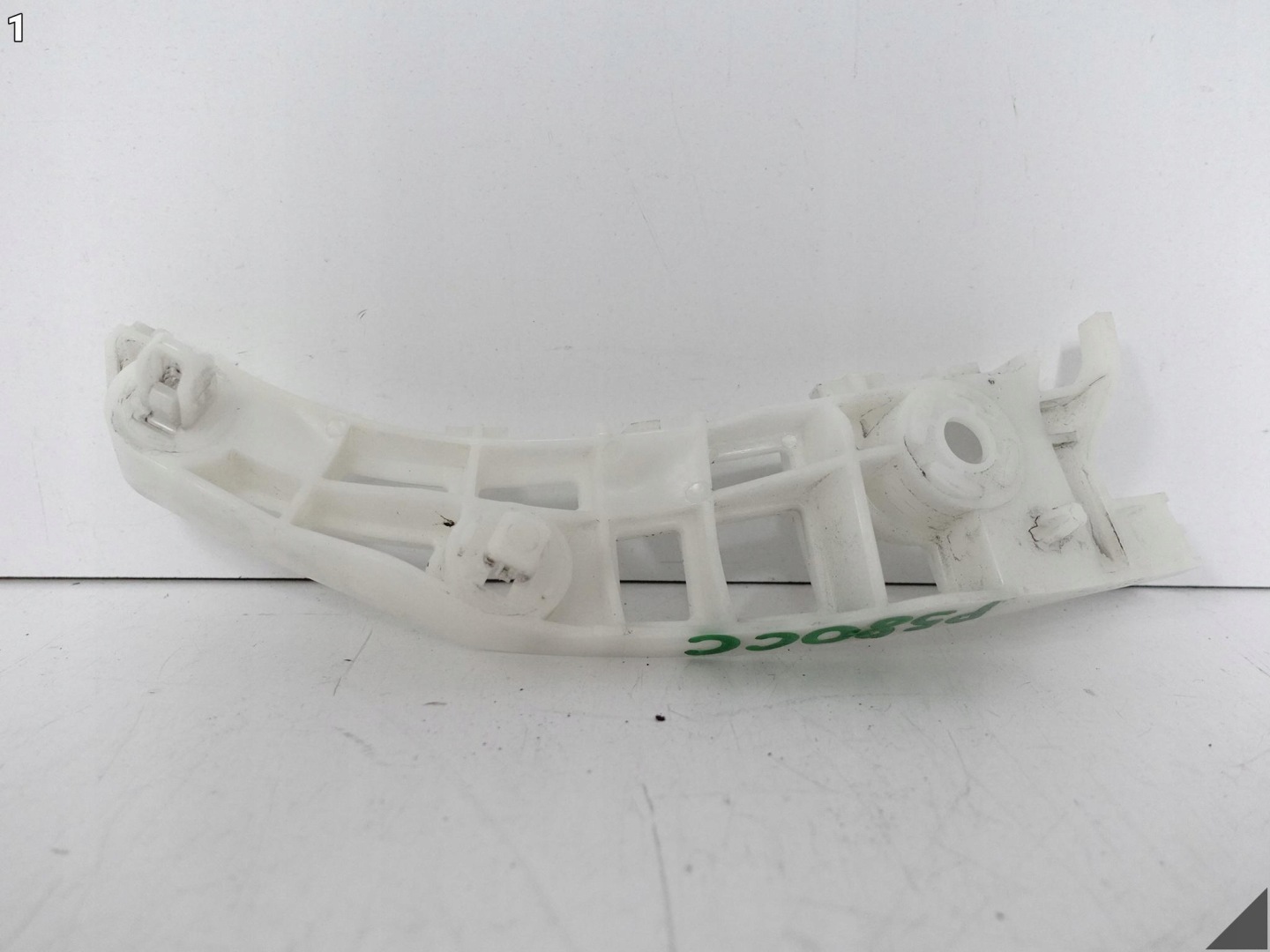 MITSUBISHI OUTLANDER III 3 LIFT 15-22 bumper fender support left front