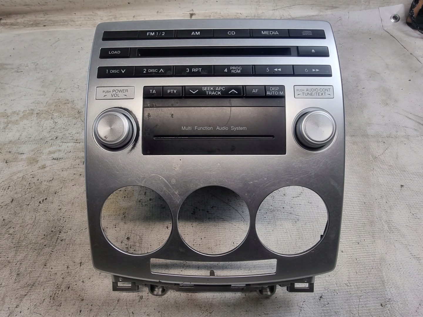 radio frame OE CC9379 MAZDA 5 and 06r
