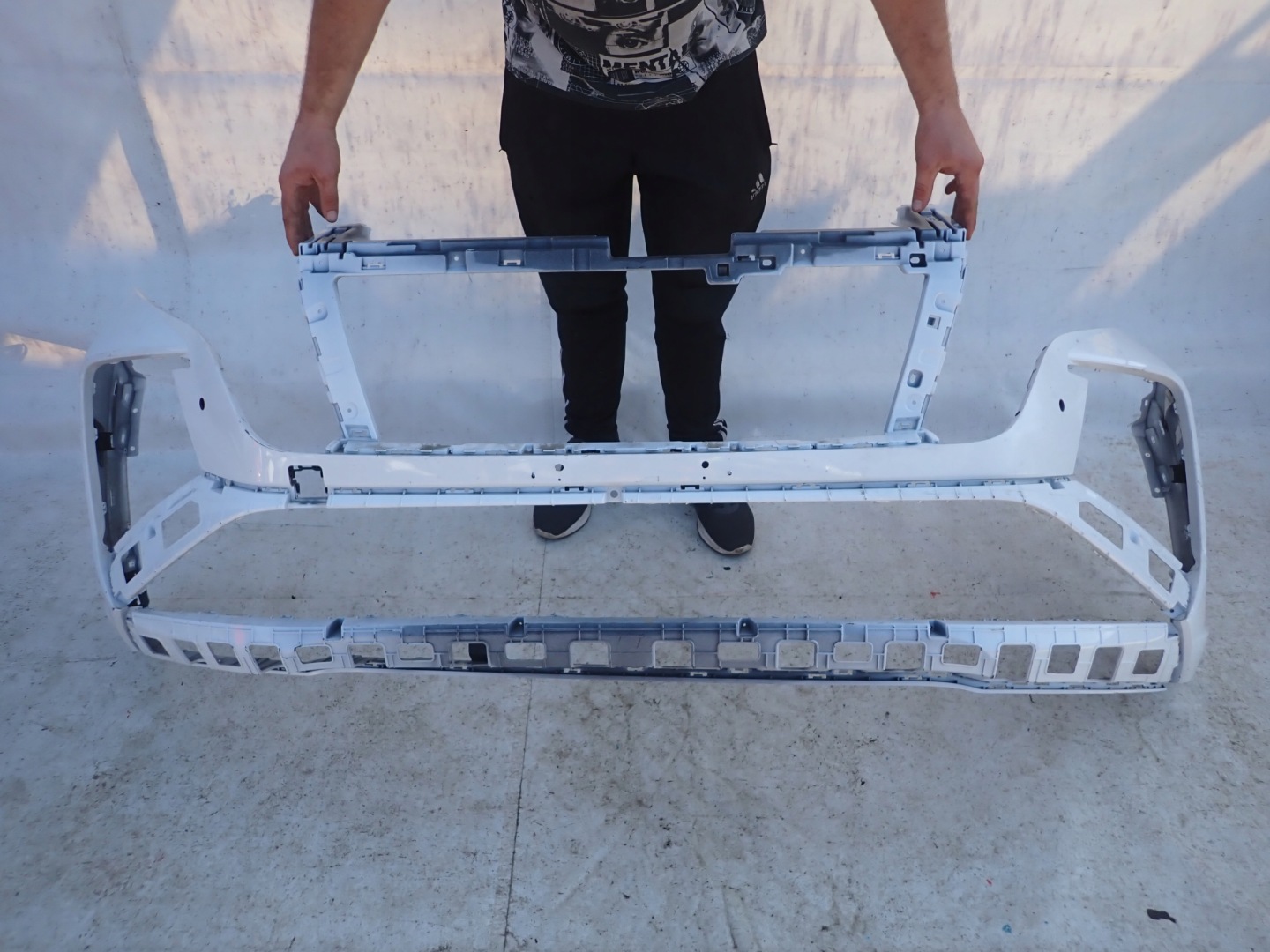 HYUNDAI TUCSON IV 4 N-LINE 20- bumper front PDC