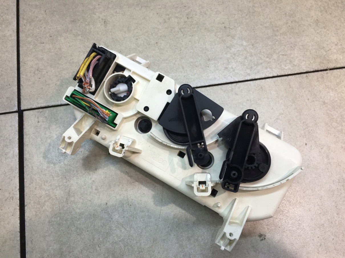 PANEL klími RENAULT CLIO II