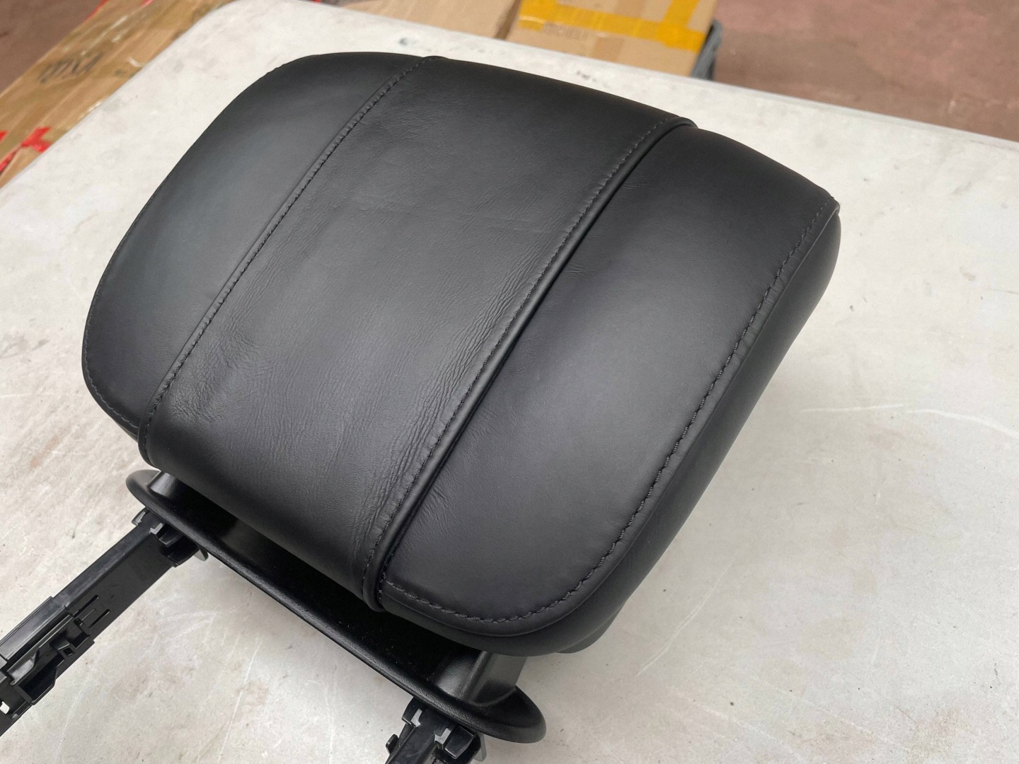 rest front original MERCEDES-BENZ S W223 A2239704811 @A