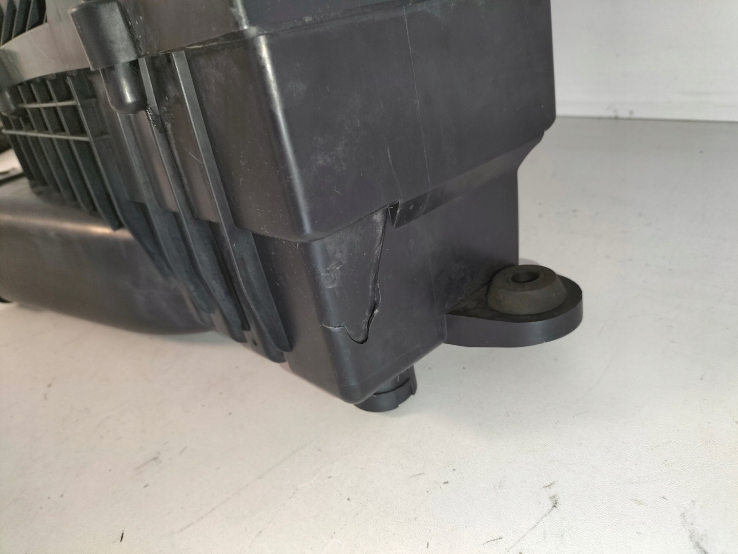 Gehäuse filter luft VW PASSAT B6 05- GOLF VI 08