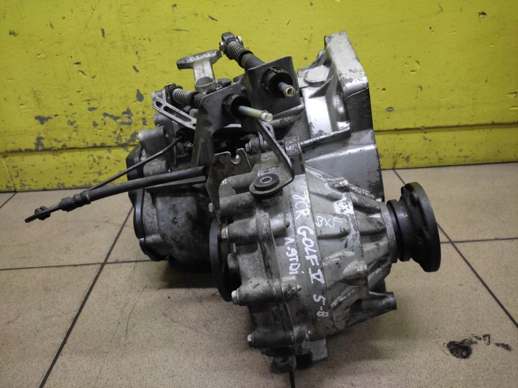 VW GOLF V 1.9 TDI Getriebe JCR
