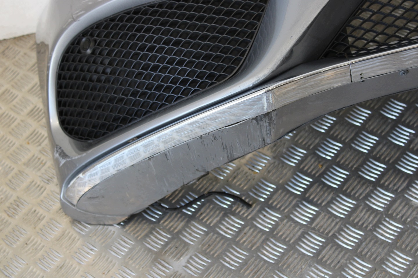 bumper front front complete 4 X PDC MERCEDES C-KLASA W205 1.6 CDI AMG