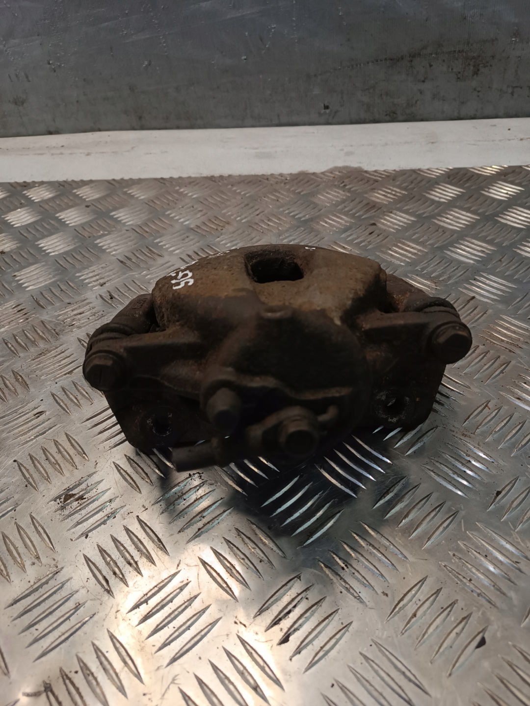 caliper brake left front TOYOTA AURIS and 1.4D