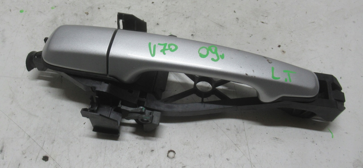 VOLVO V70 2.0 D 09R handle exterior left rear part