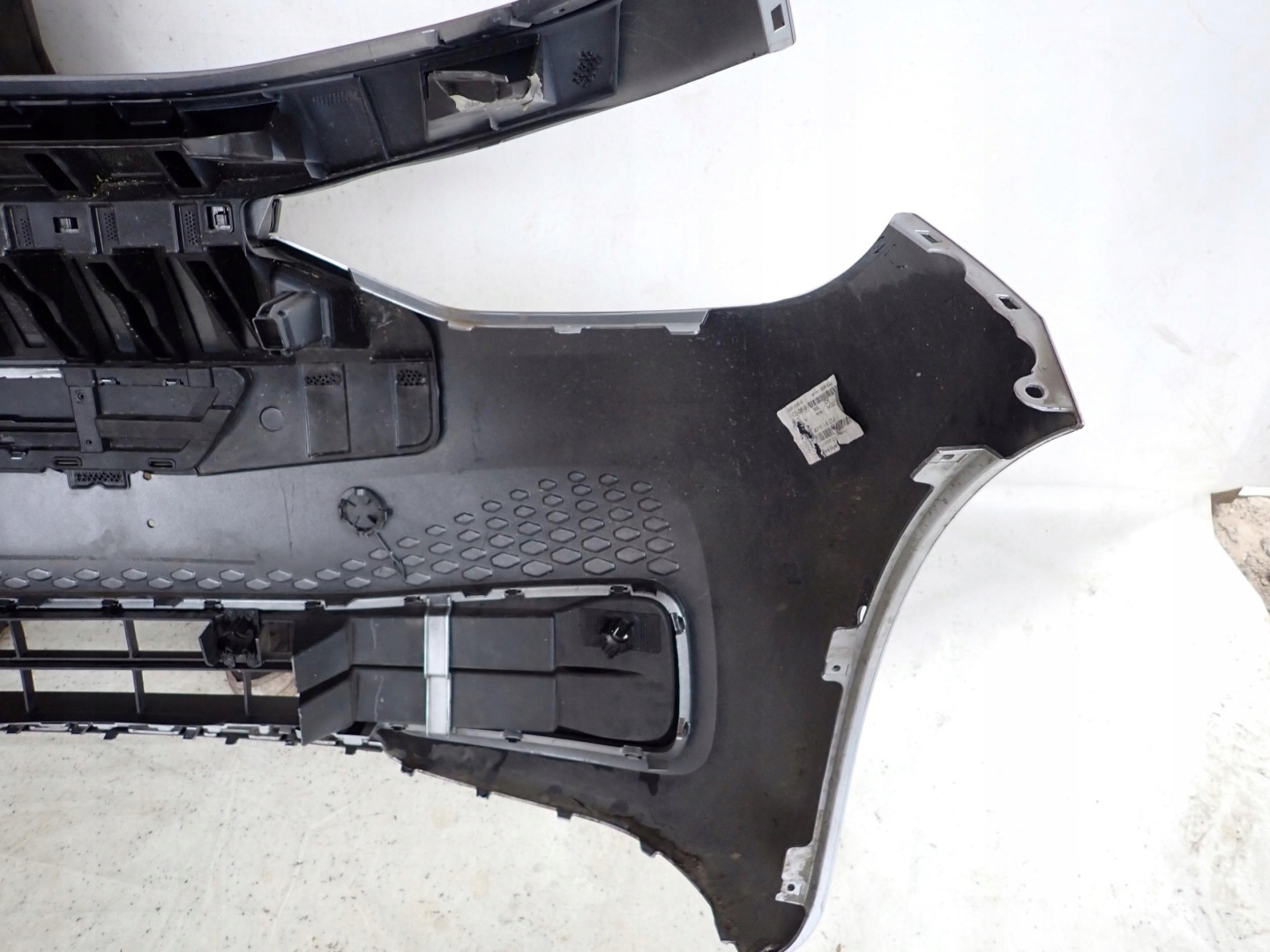 VW ID 3 ID.3 19-23 bumper front front LEDY PDC 10A807221