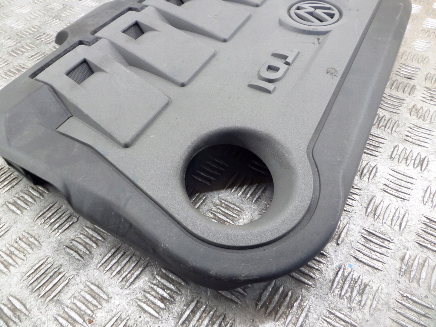 motor cover Seat Altea 03L103925AR