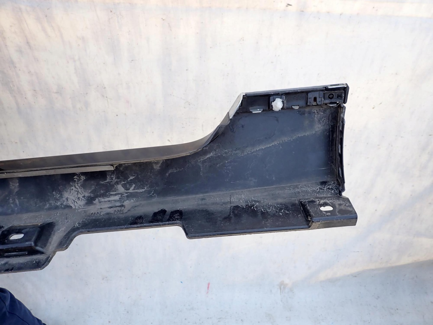 VW PASSAT B8 14-23 threshold right moulding threshold right