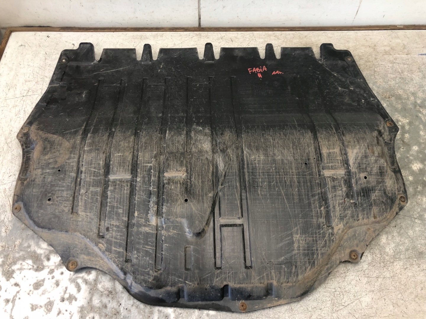 cover below engine SKODA FABIA II 6R0825237B