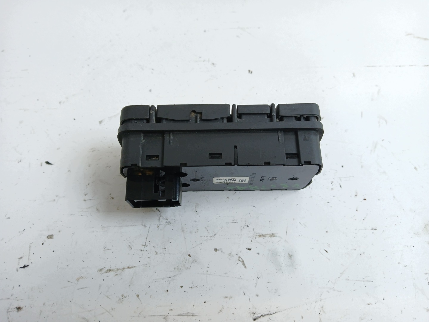 OPEL VECTRA C SIGNUM PANEL okna levý předek 13224056