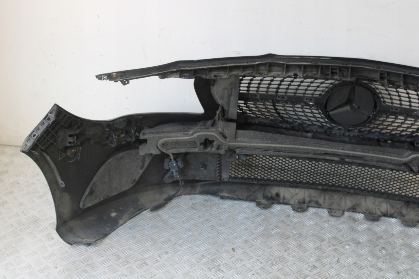 bumper front front 6 X PDC washers MERCEDES CLA W117