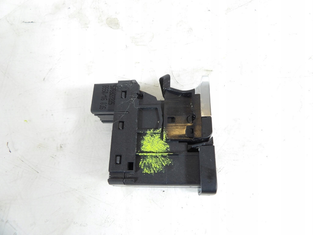 button electric brake SEAT OE 575927225
