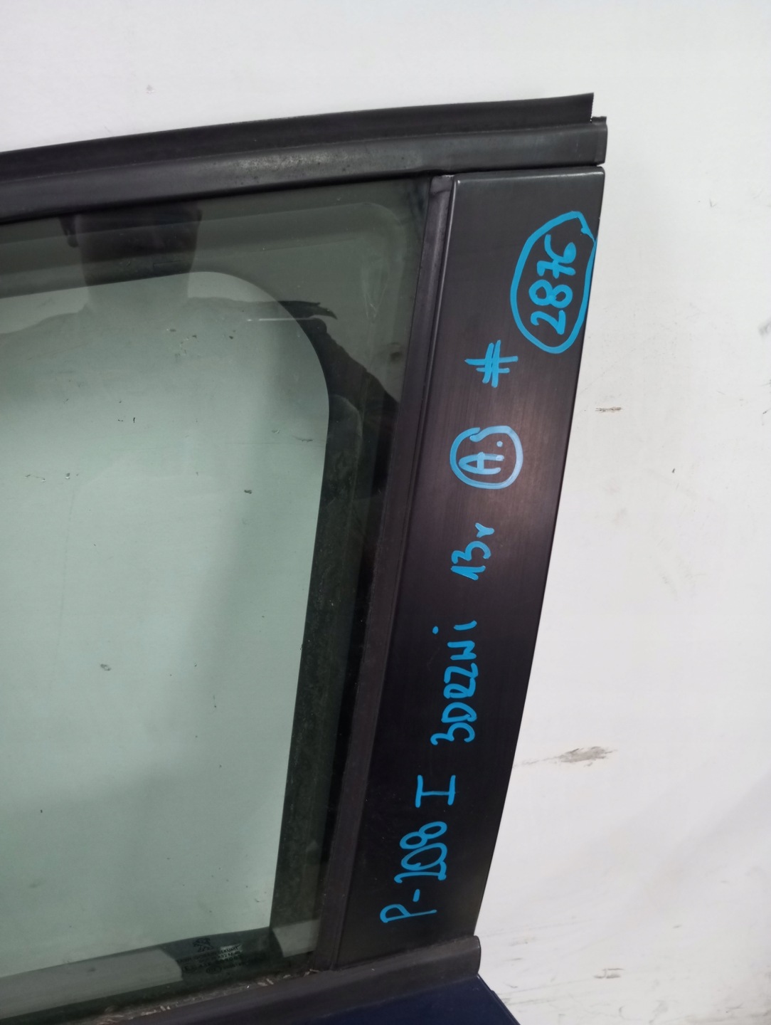 door left front PEUGEOT 208 and 3D ANGLIK