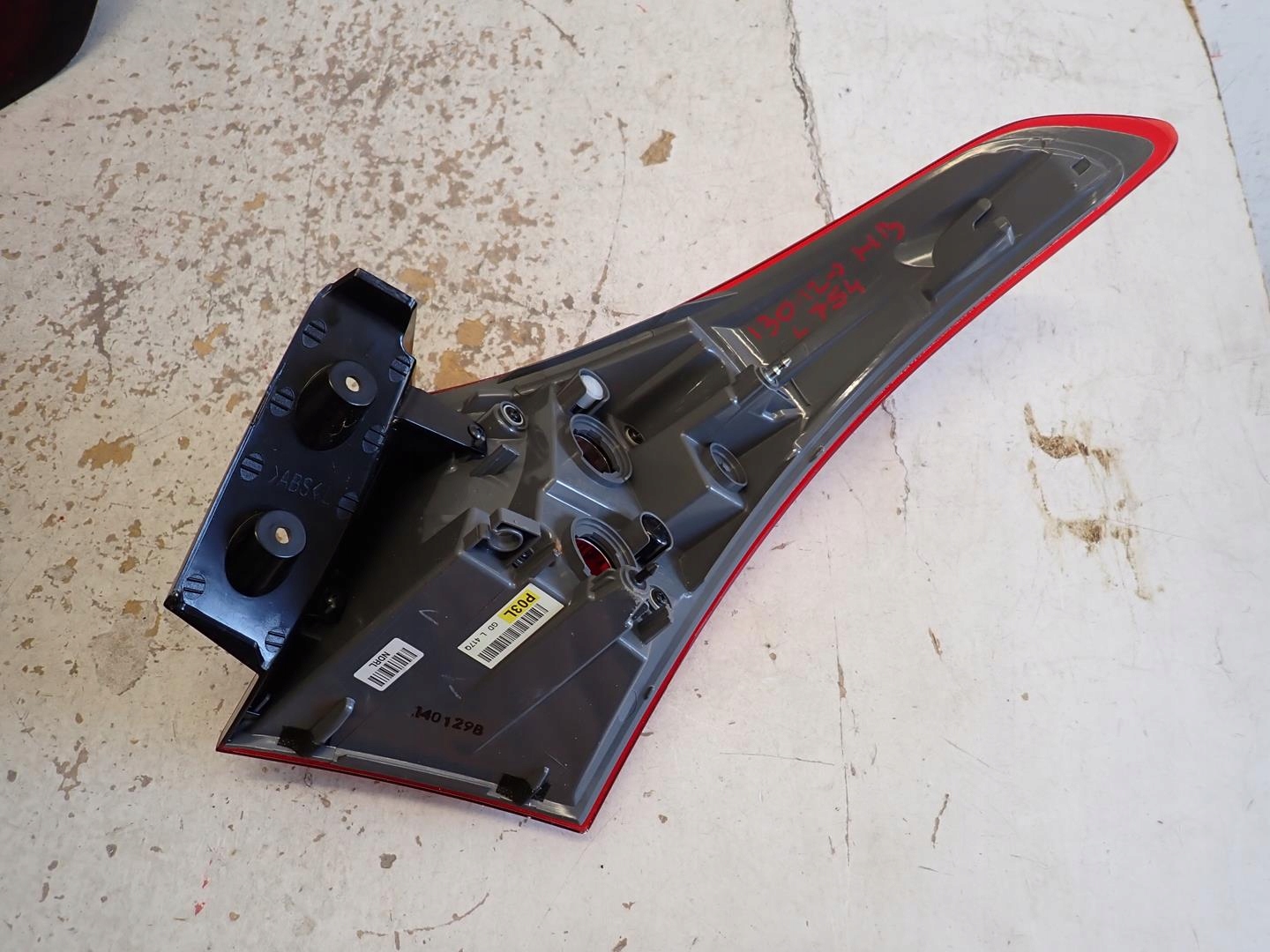 light rear part rear left HYUNDAI I30 II HB 2012- 92401-A50
