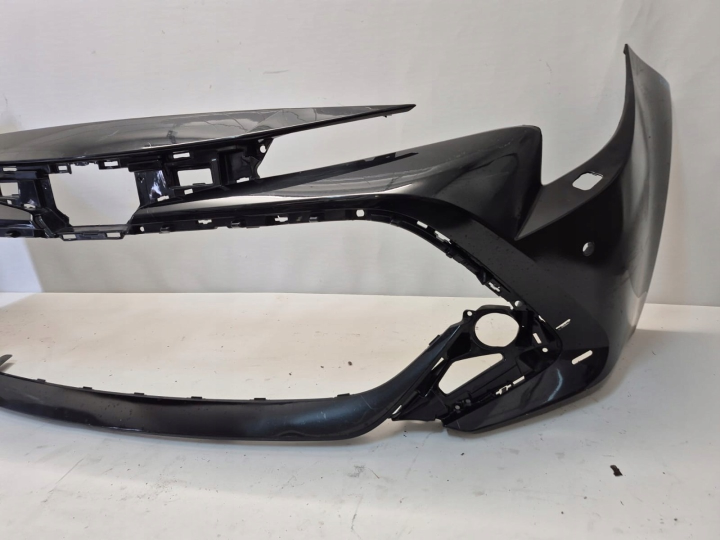 TOYOTA COROLLA XII 12 HB KOMBI LIFT 22-> bumper front front washer PDC