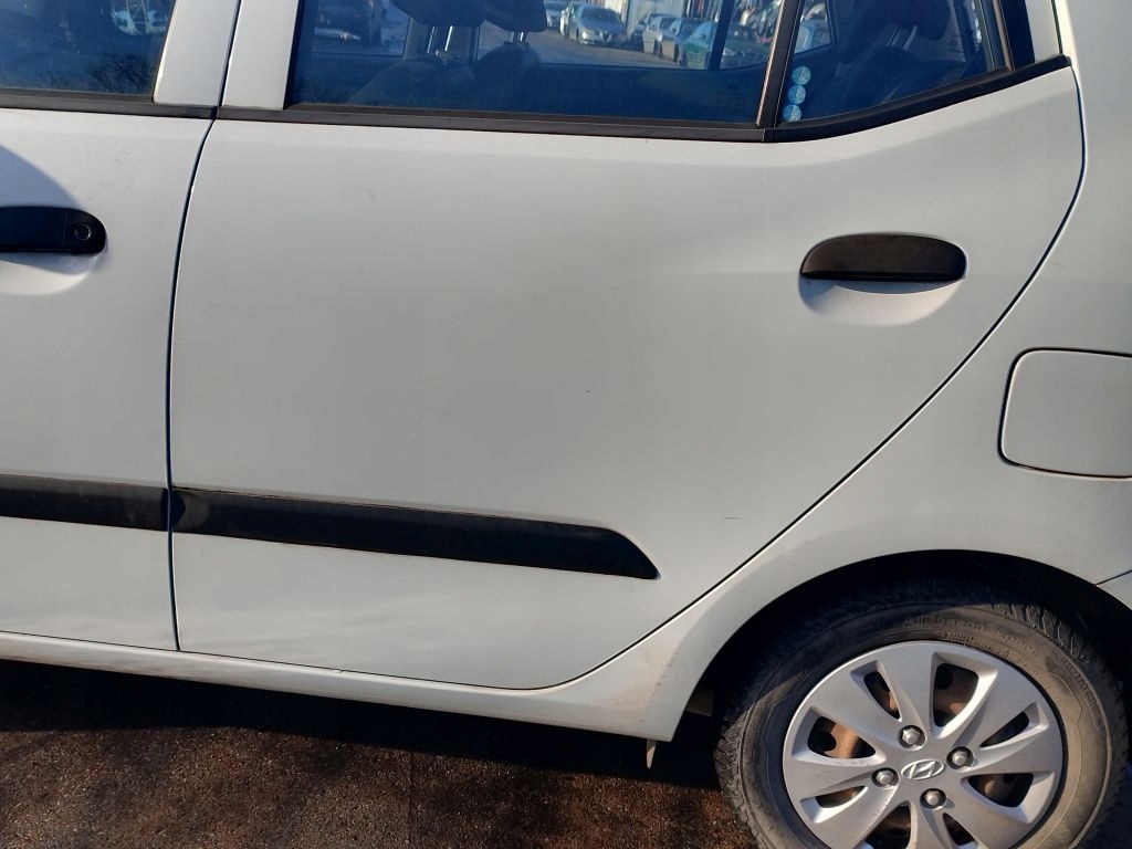Hyundai i10 and door left rear part rear. PGU